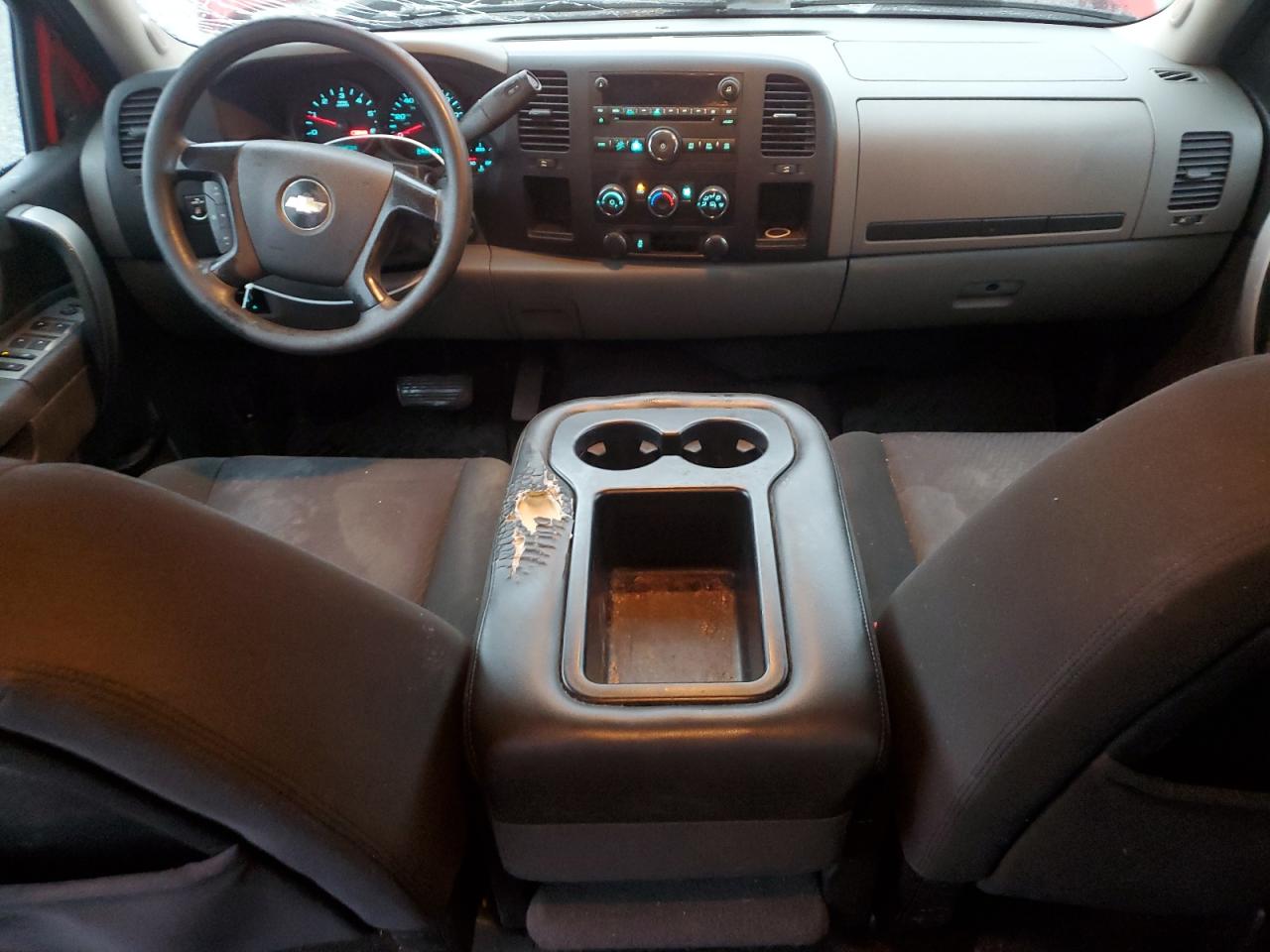 2012 Chevrolet Silverado - Image 8