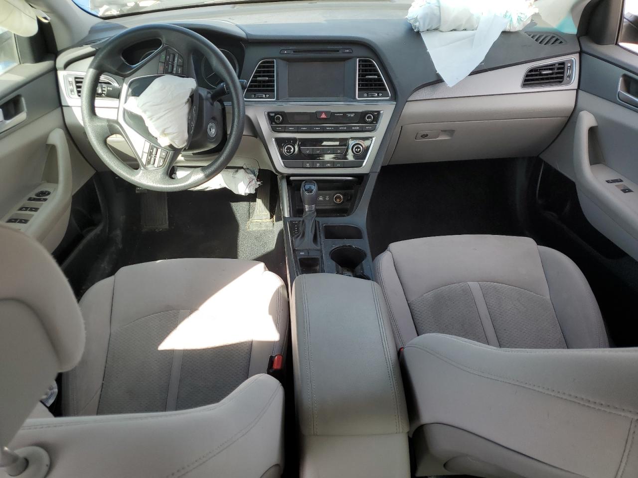 2017 Hyundai Sonata - Image 8