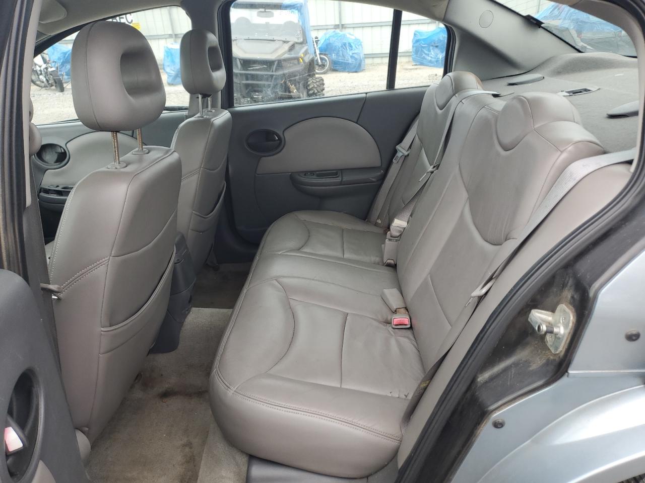 2003 Saturn ION - Image 10