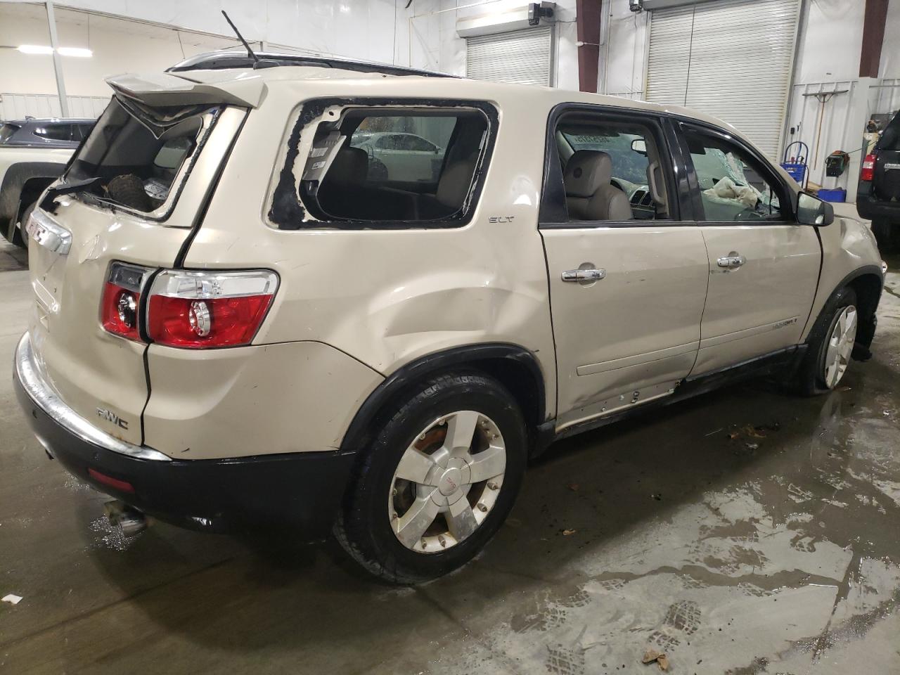 2008 GMC Acadia - Image 3