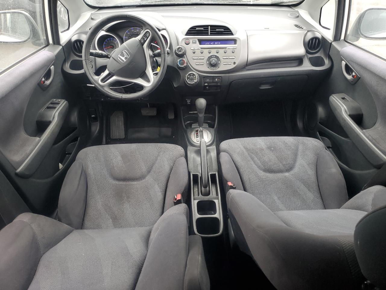 2010 Honda Fit - Image 8