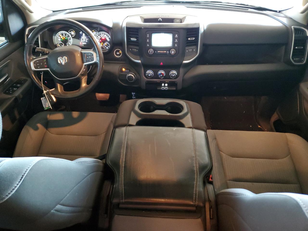 2019 RAM 1500 - Image 8