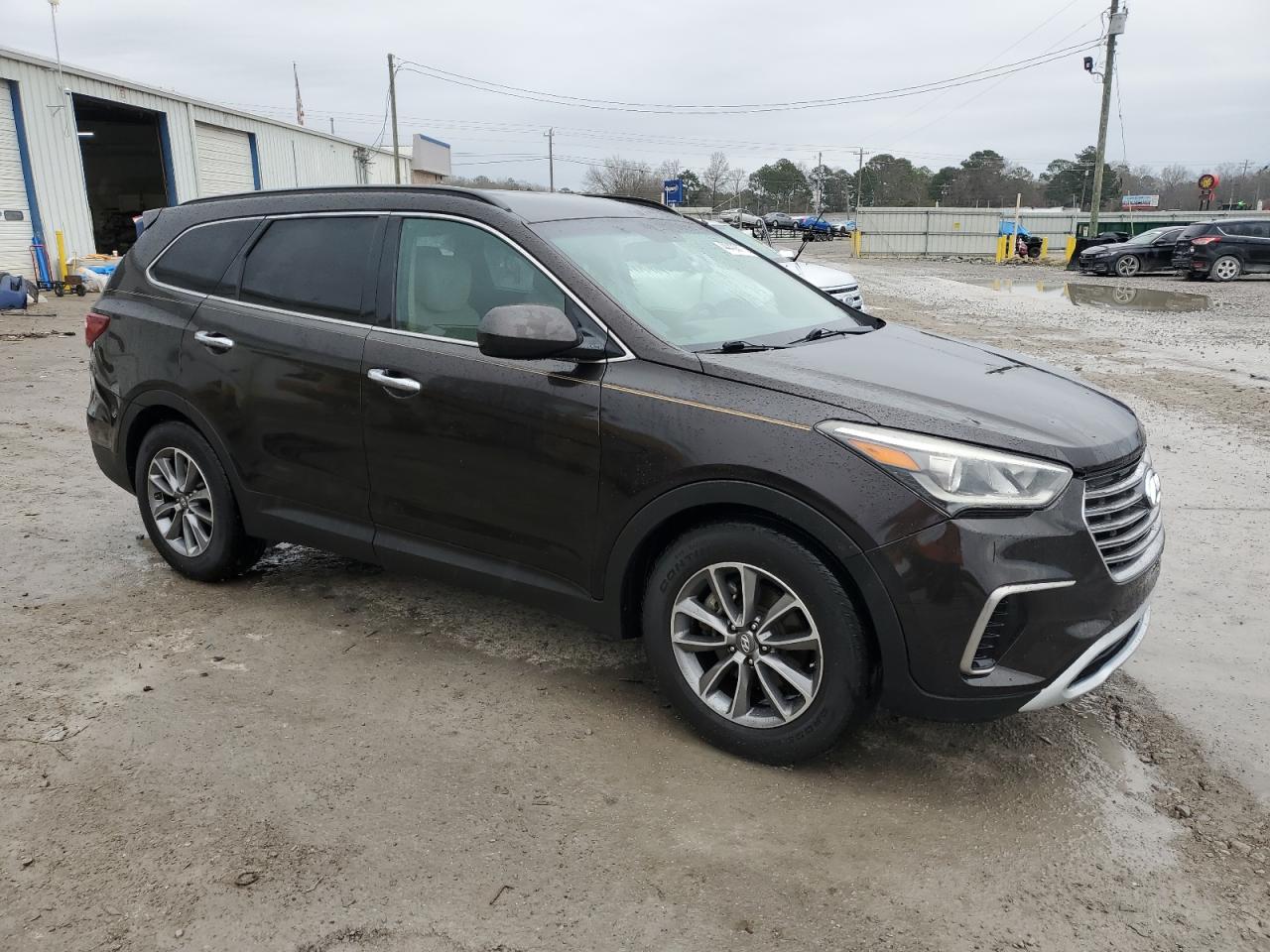 2017 Hyundai Santa Fe - Image 4