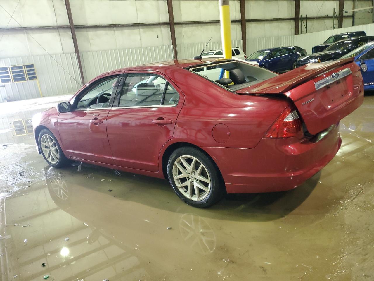 2012 Ford Fusion - Image 2