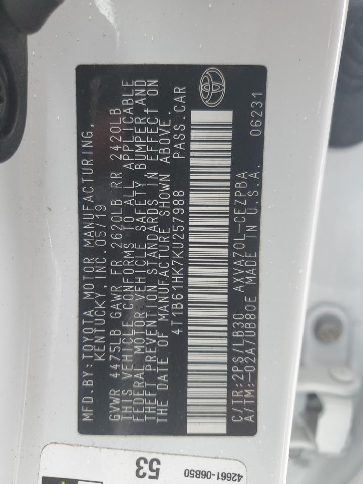 2019 Toyota Camry - Image 12