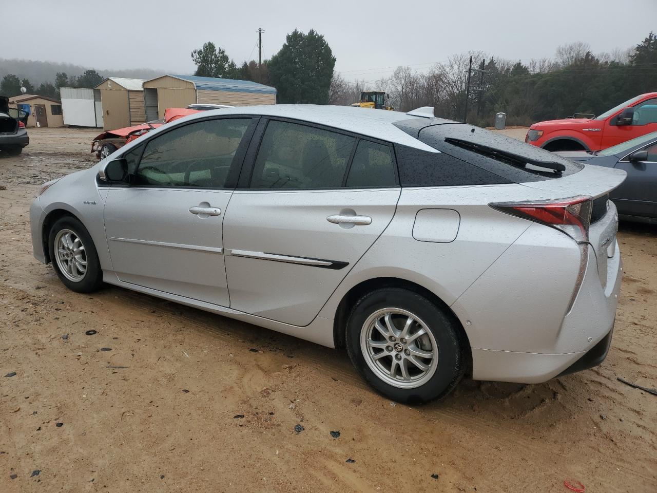 2017 Toyota Prius - Image 2