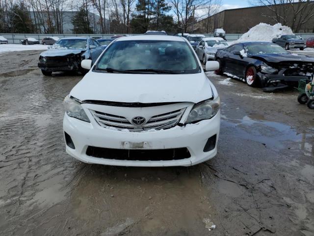Седаны TOYOTA COROLLA 2013 Белый