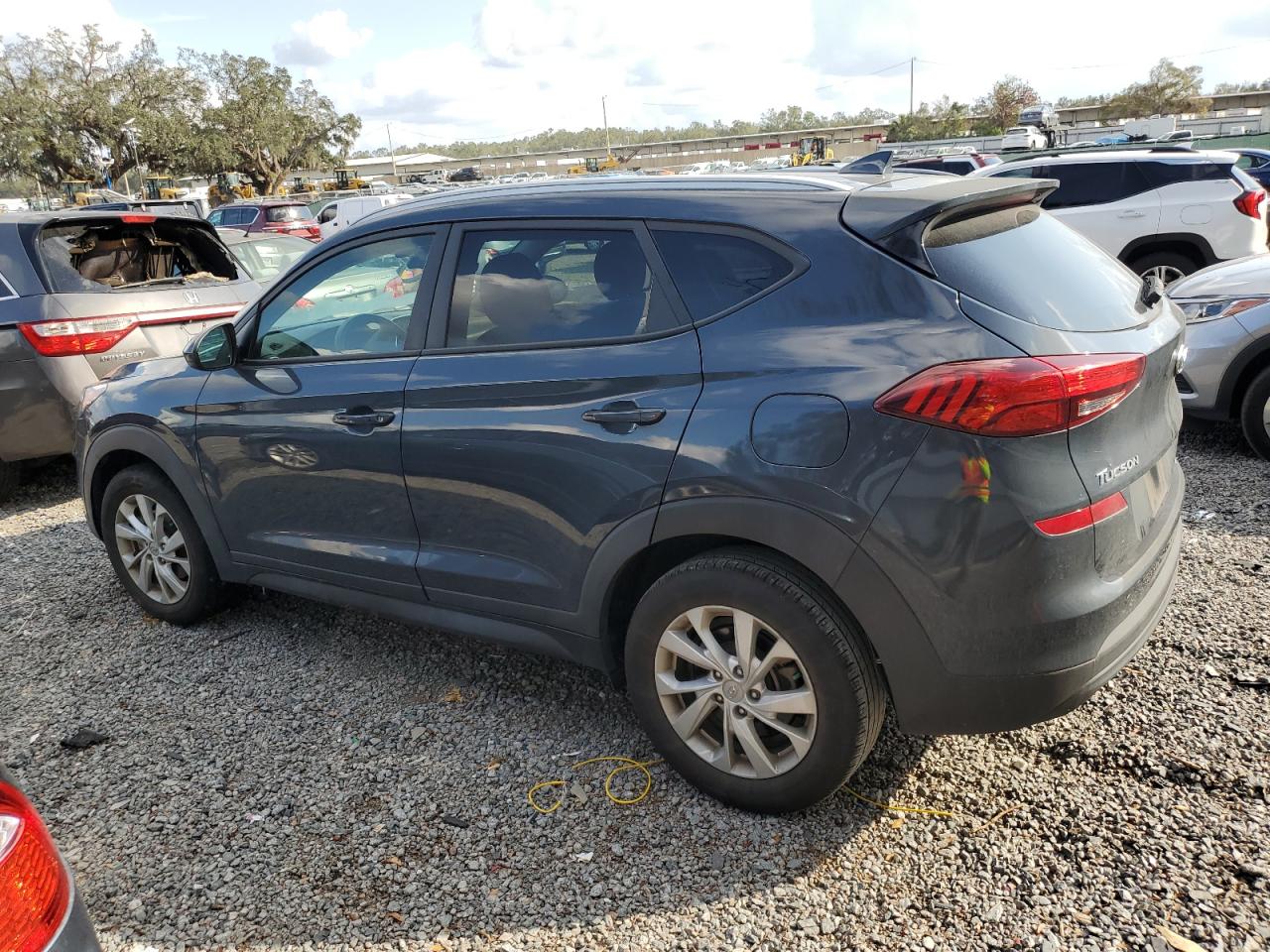2021 Hyundai Tucson - Image 2