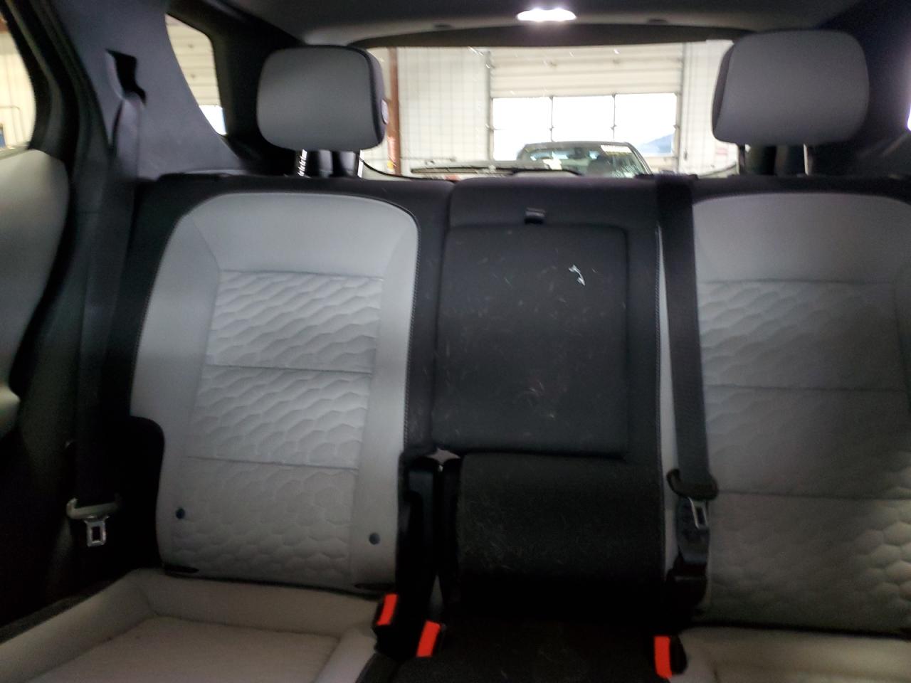 2020 Chevrolet Equinox - Image 10