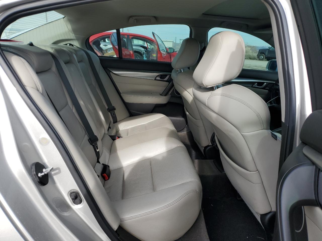 2011 Acura TL - Image 12