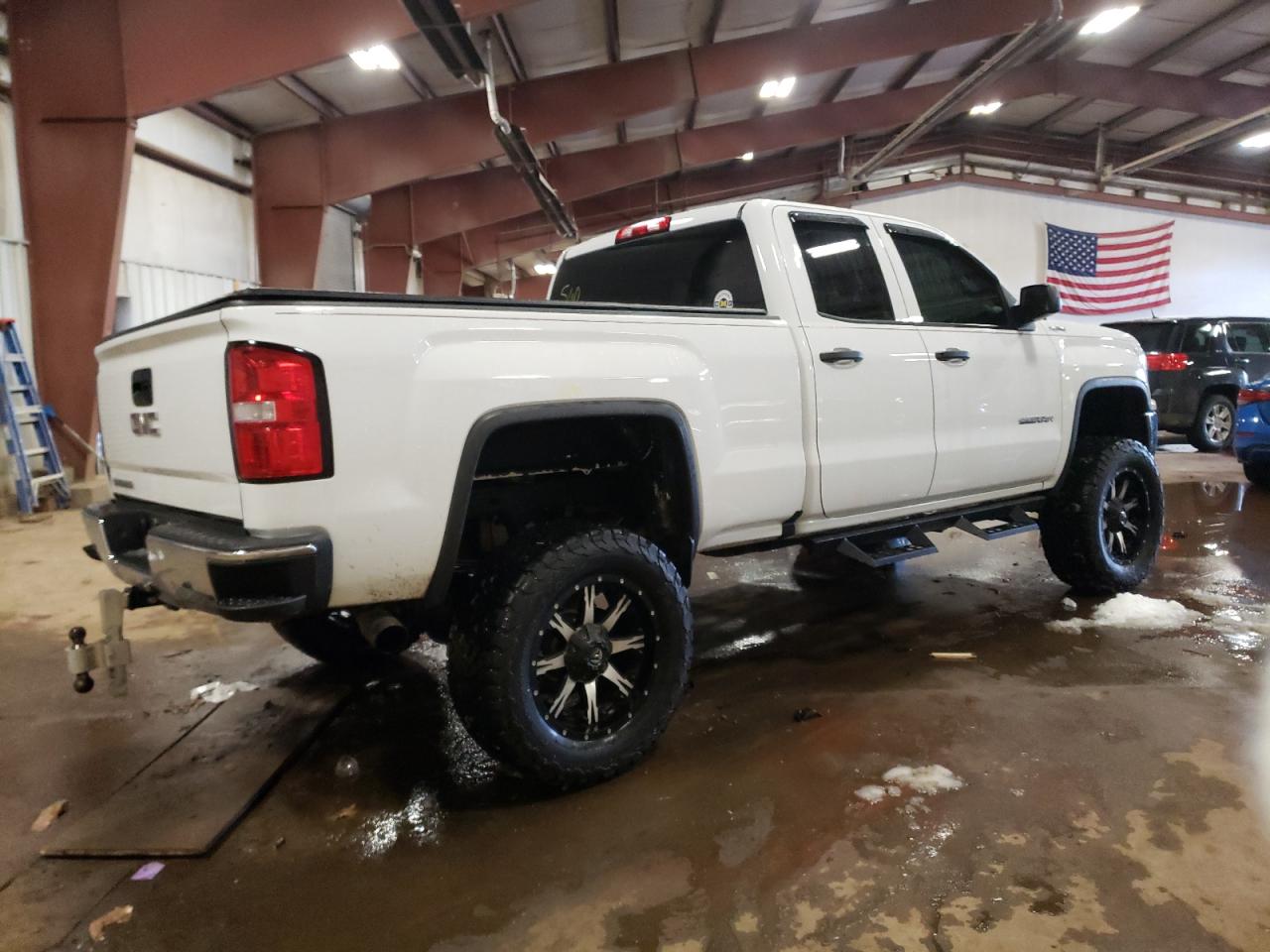 2016 GMC Sierra - Image 3