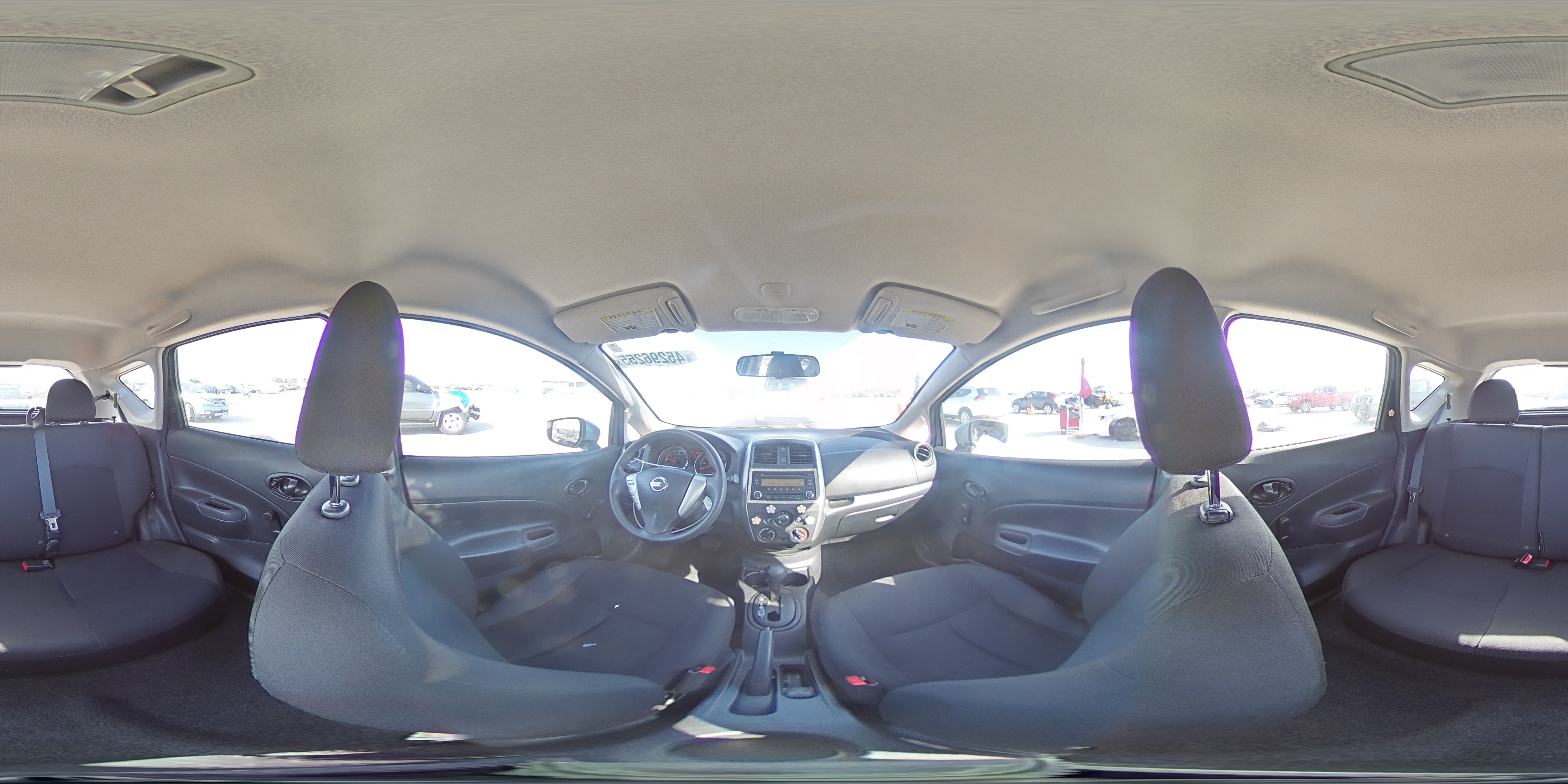 2015 Nissan Versa - Image 14