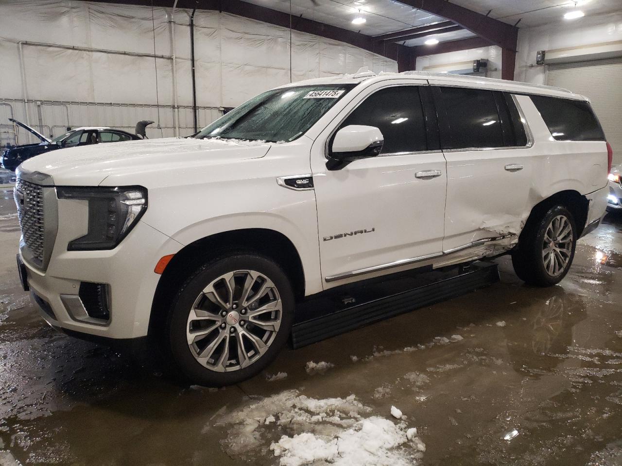 2021 GMC Yukon - Image 1