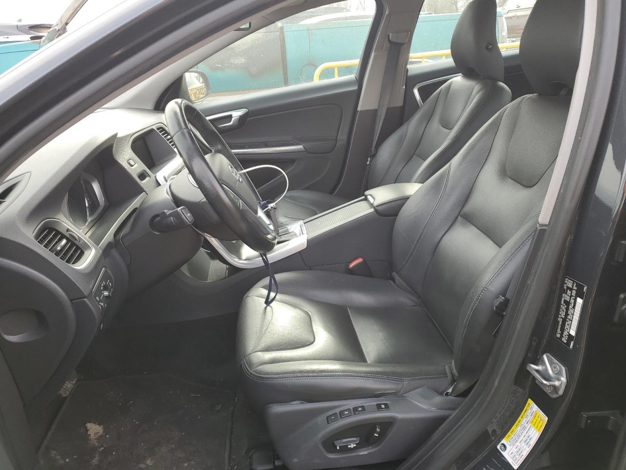 2015 Volvo S60 - Image 7