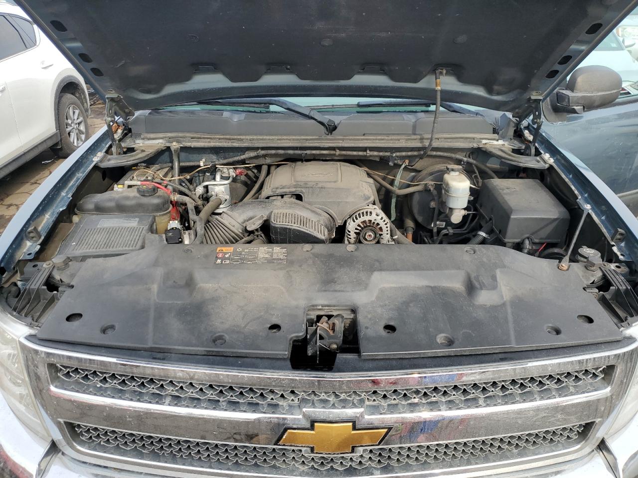 2012 Chevrolet Silverado - Image 11