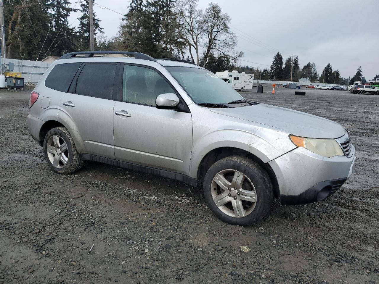 2010 Subaru Forester - Image 4