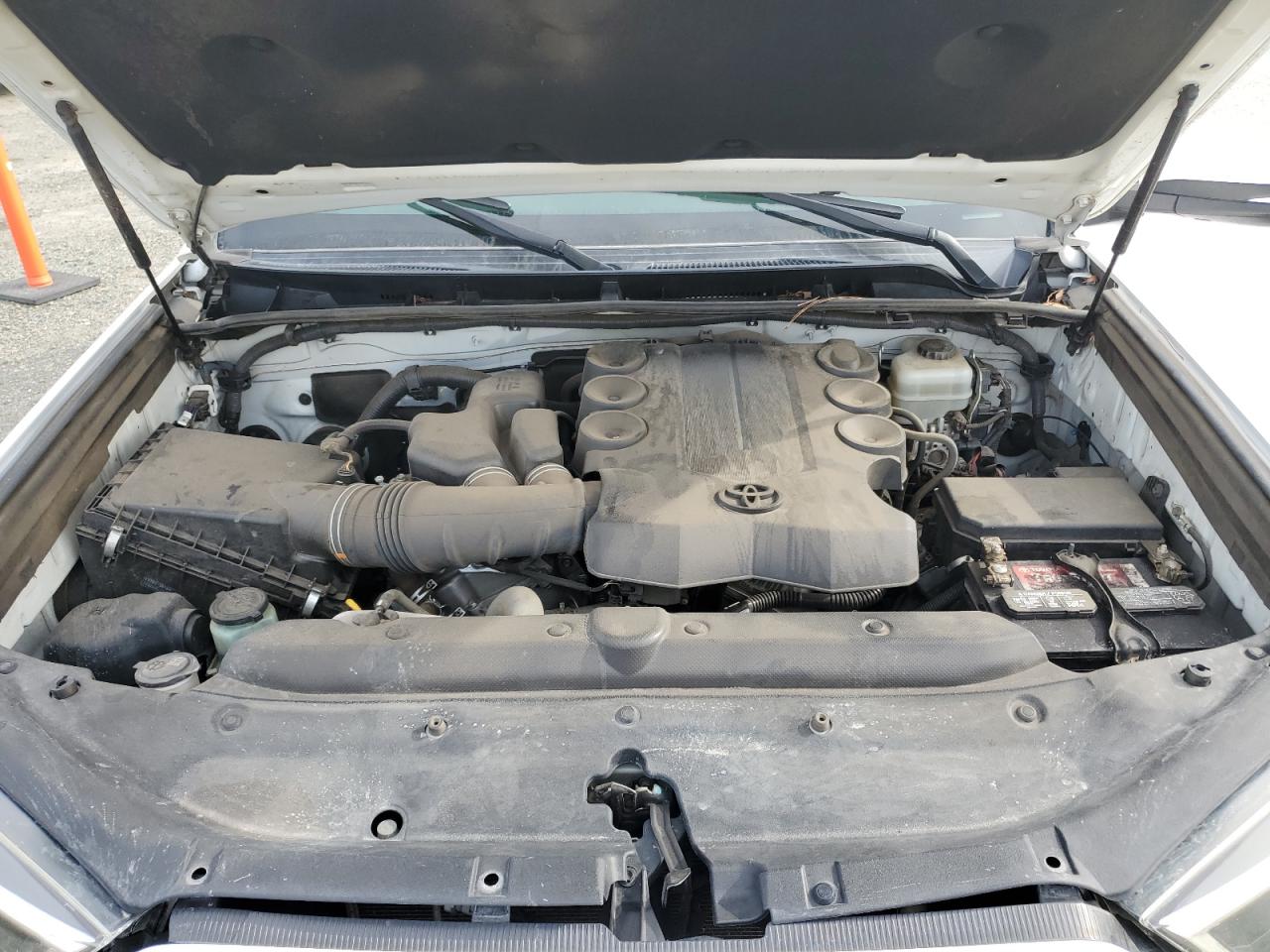 2016 Toyota 4Runner - Image 13