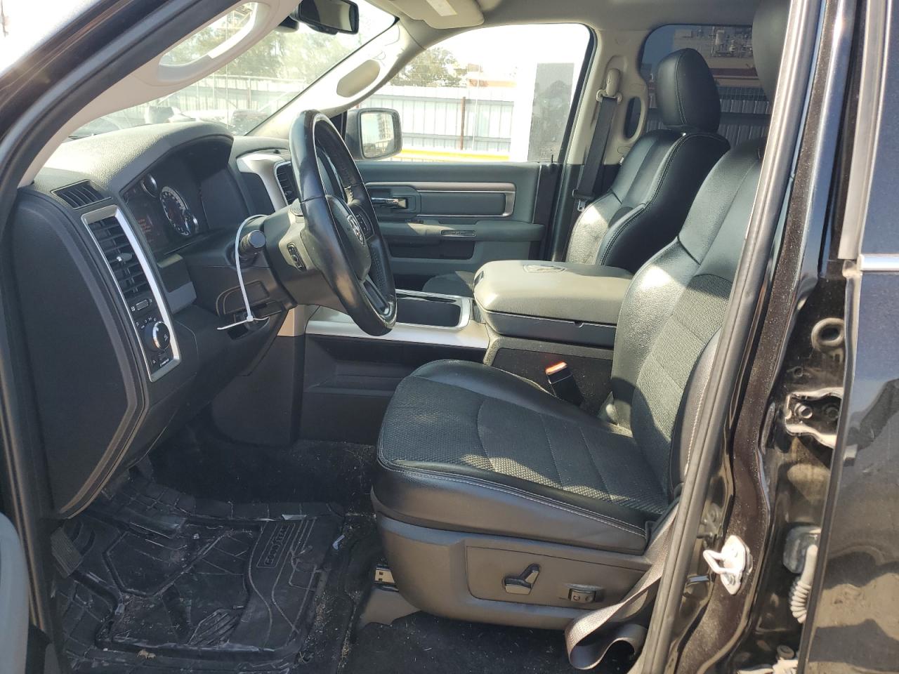 2017 RAM 1500 - Image 7