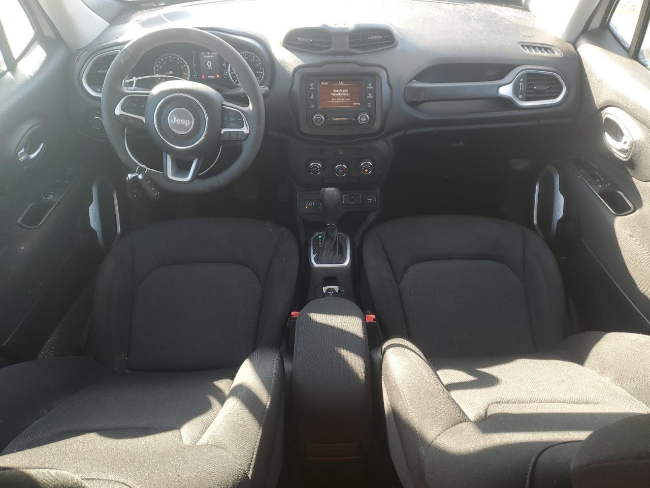2018 Jeep Renegade - Image 8