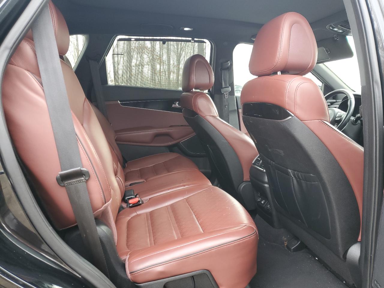 2016 Kia Sorento - Image 11