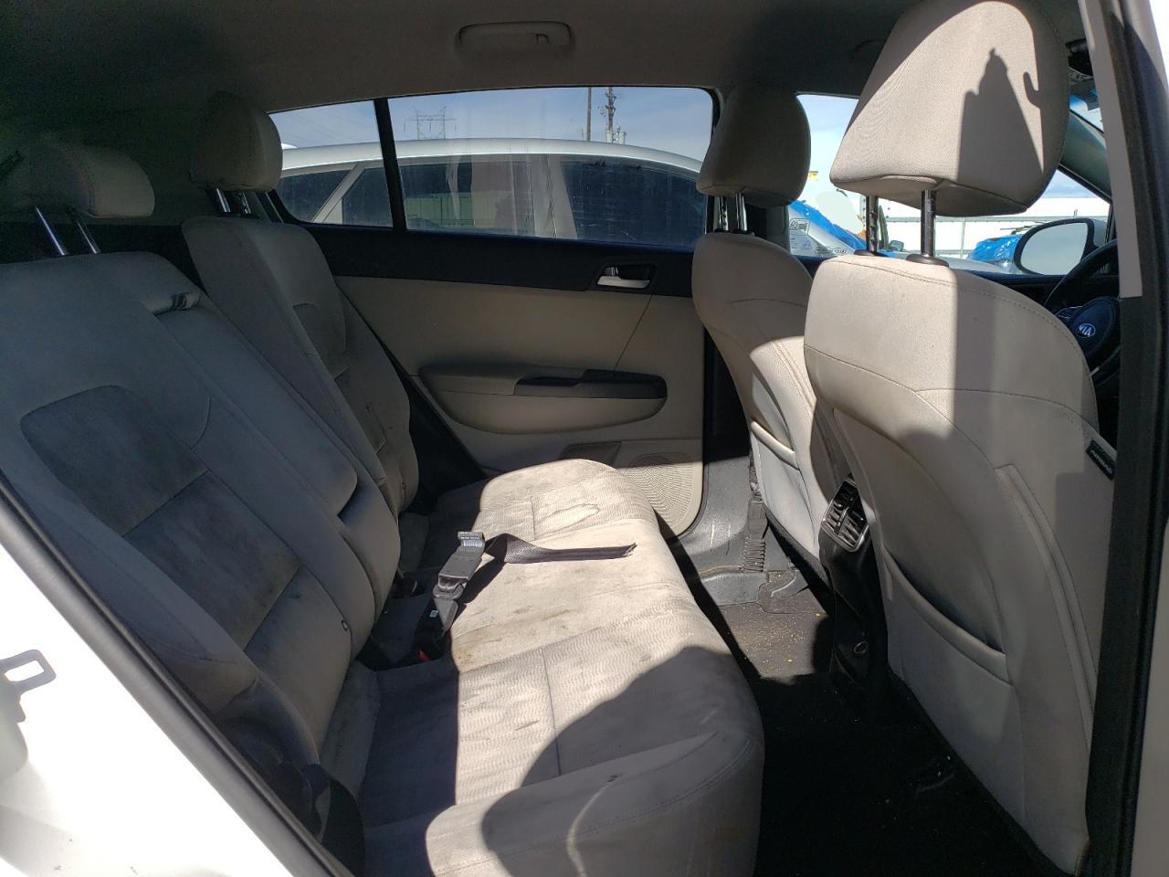2020 Kia Sportage - Image 11