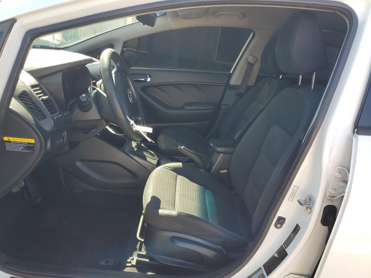 2016 Kia Forte - Image 7