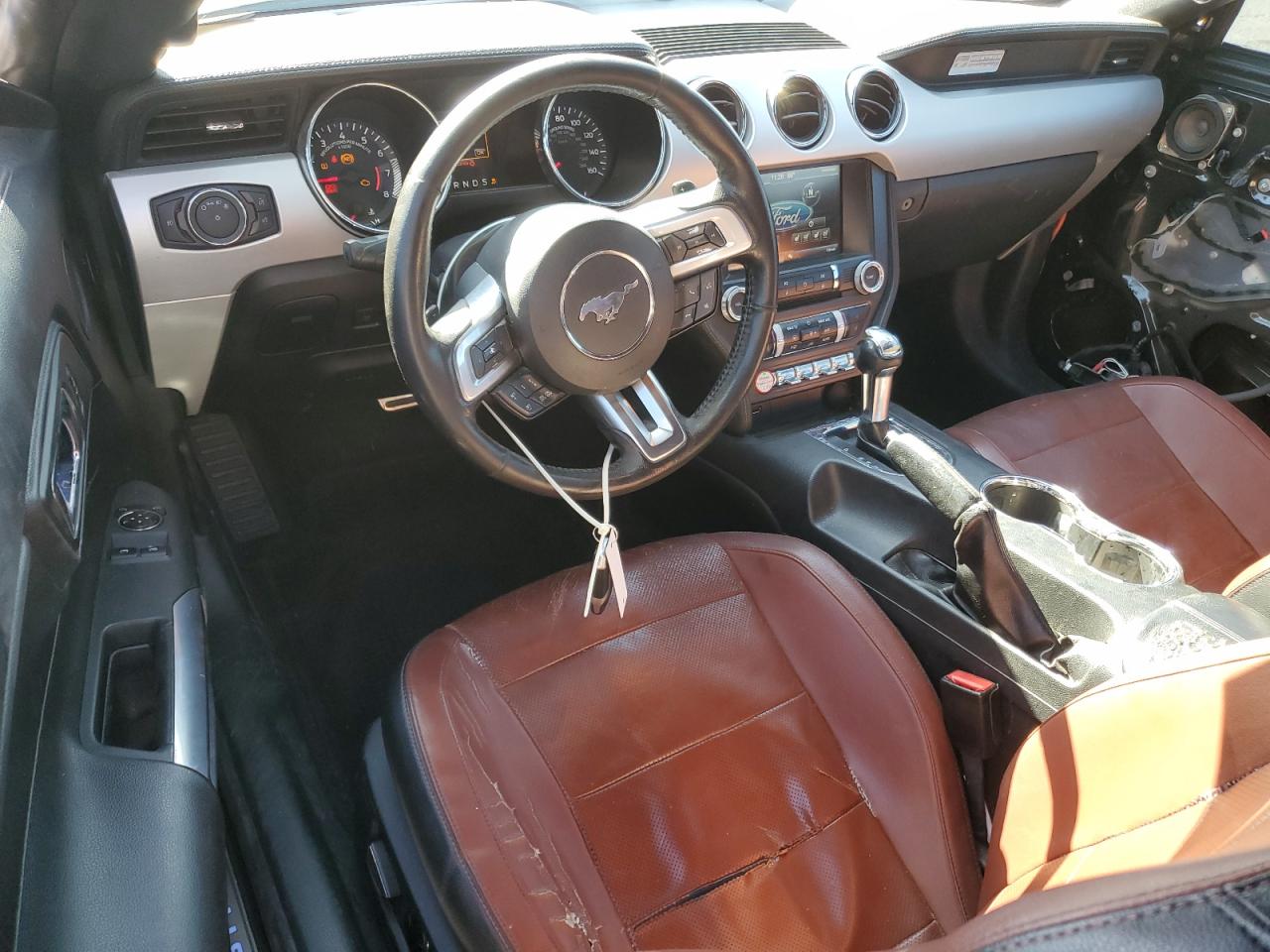 2015 Ford Mustang - Image 8