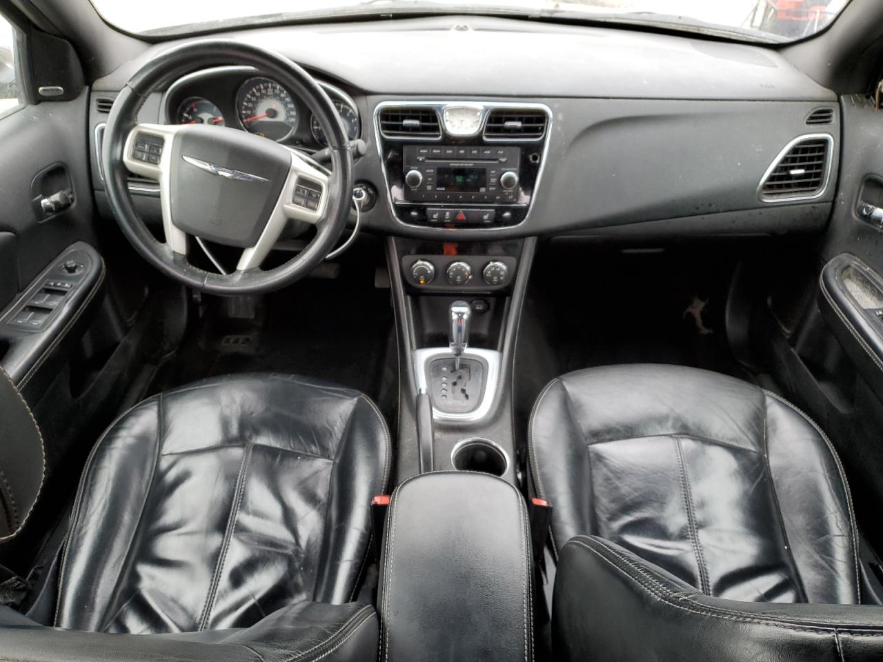 2013 Chrysler 200 - Image 8