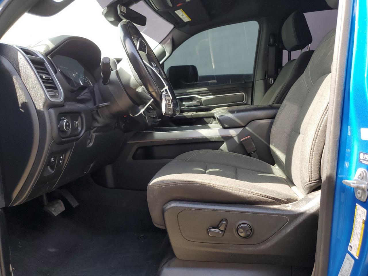 2022 RAM 1500 - Image 7