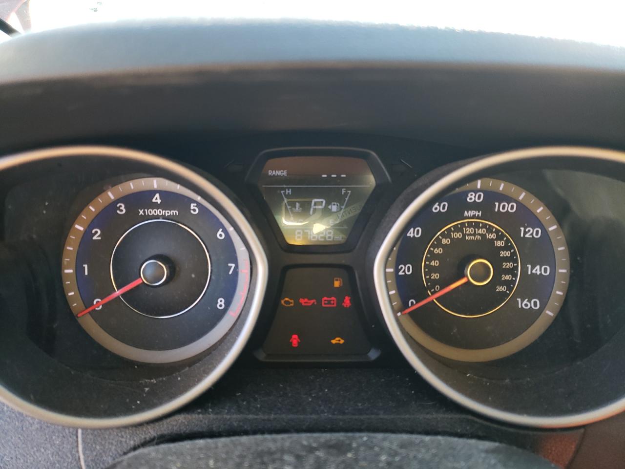 2016 Hyundai Elantra - Image 9
