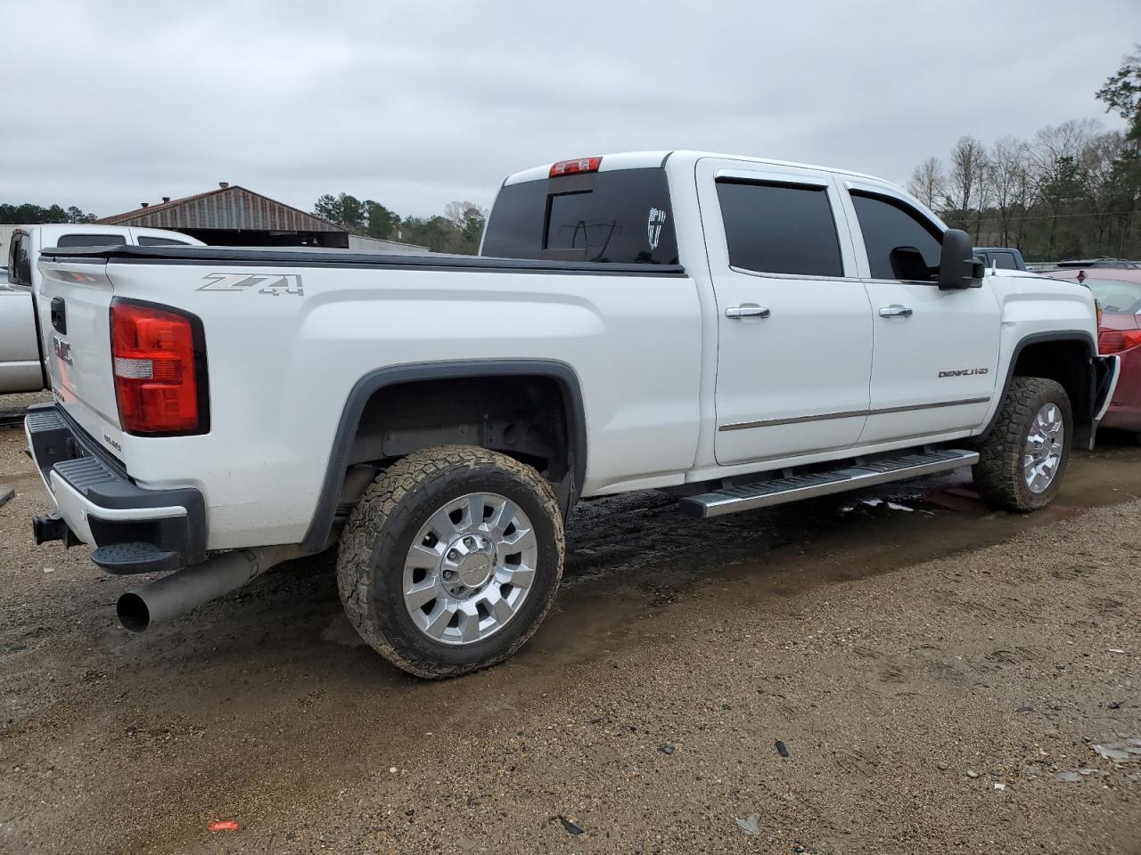 2015 GMC Sierra - Image 3