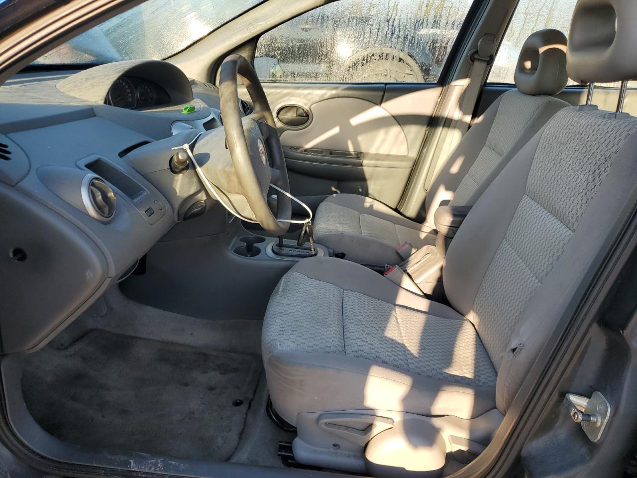 2006 Saturn ION - Image 7
