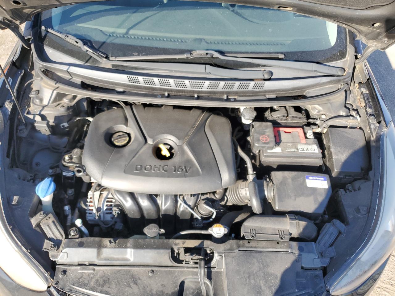 2015 Hyundai Elantra - Image 11