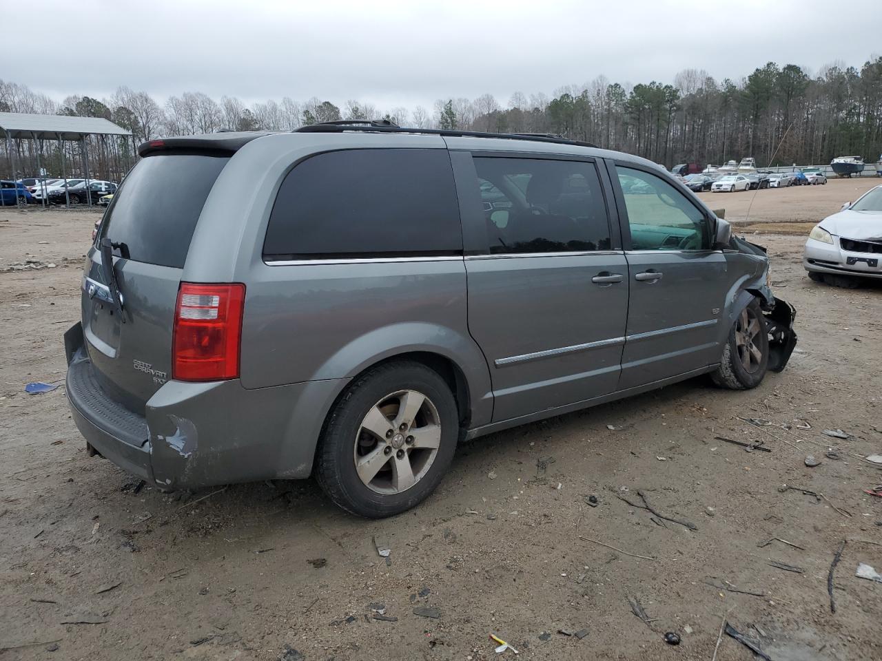 2009 Dodge Caravan - Image 3