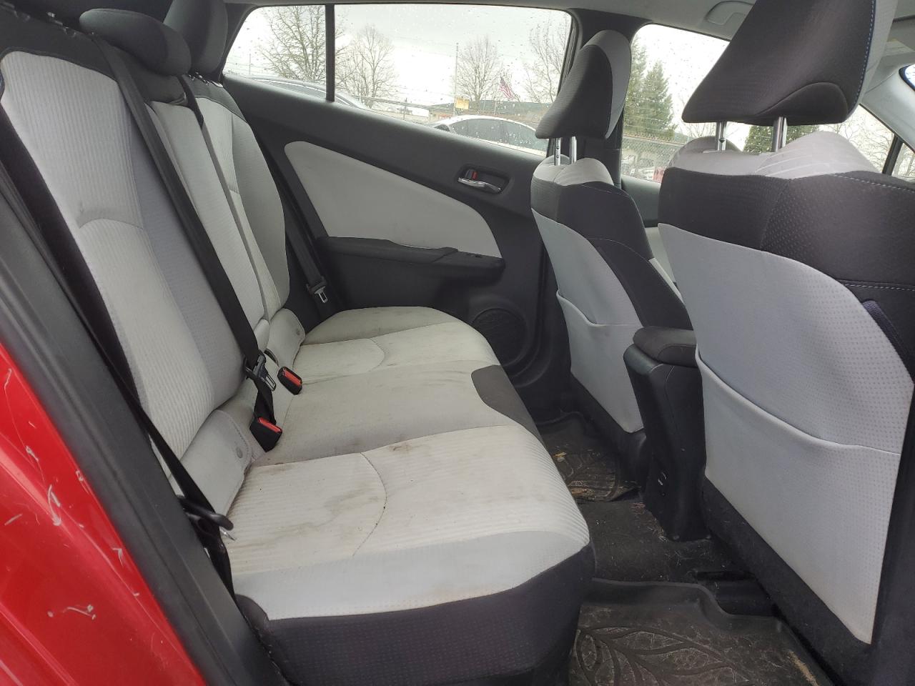 2017 Toyota Prius - Image 10
