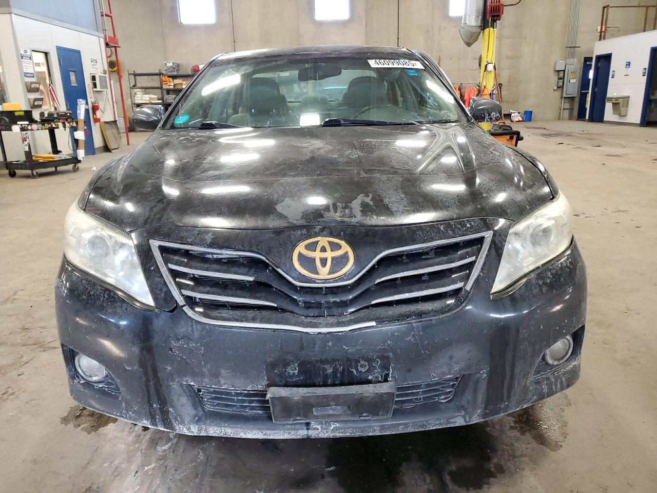 2010 Toyota Camry - Image 5