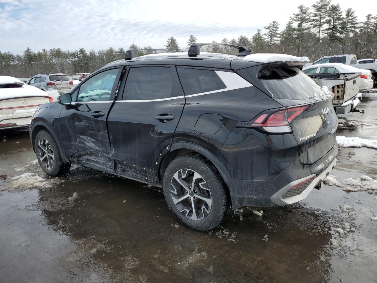 2023 Kia Sportage - Image 2