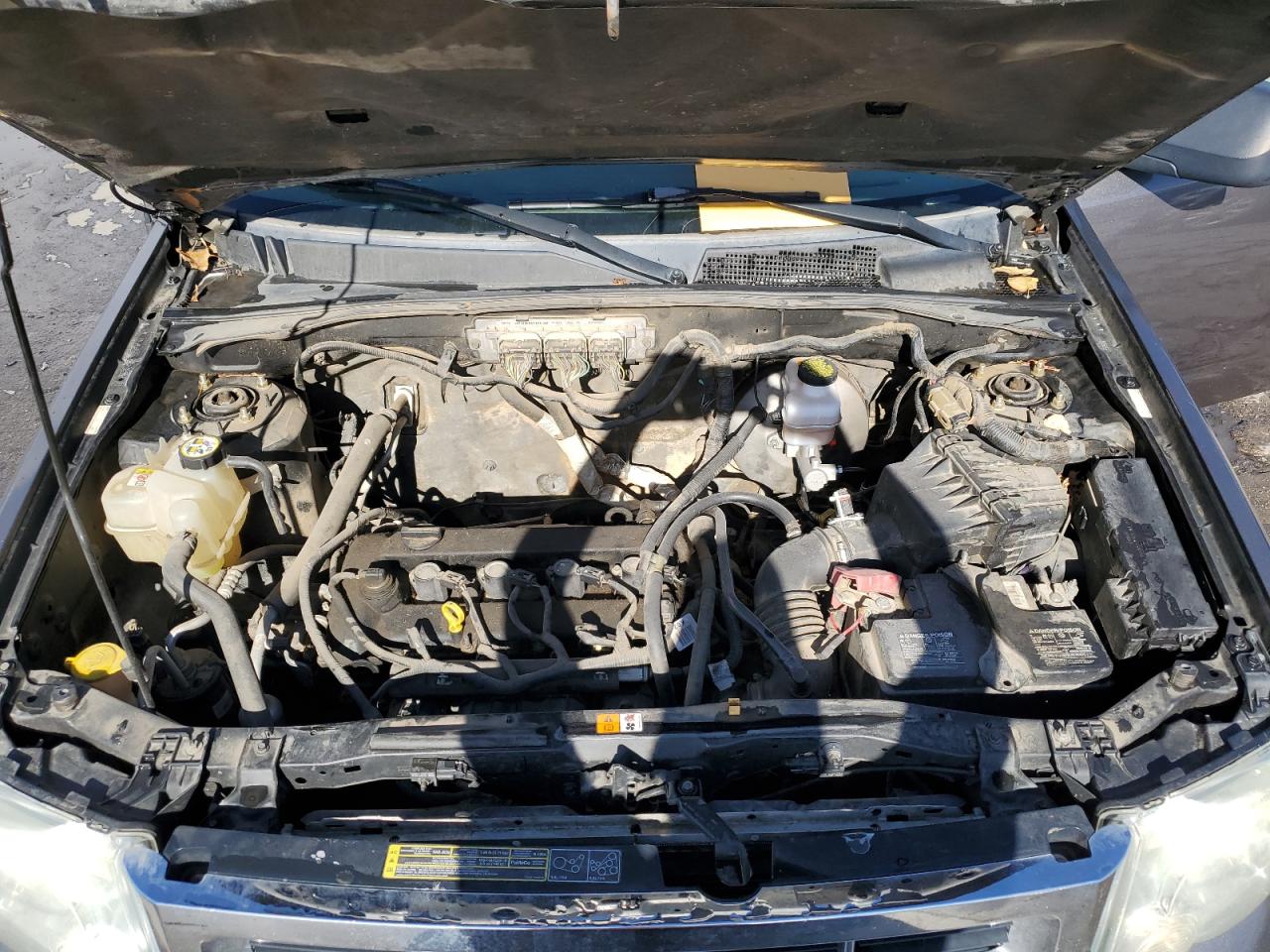 2009 Ford Escape - Image 12