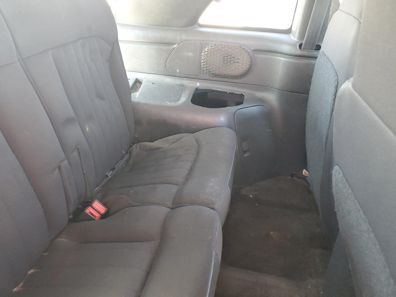 2004 Chevrolet Blazer - Image 11