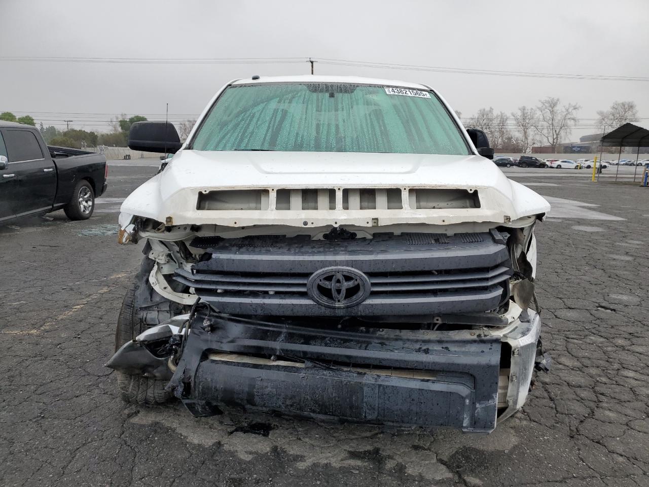 2014 Toyota Tundra - Image 5