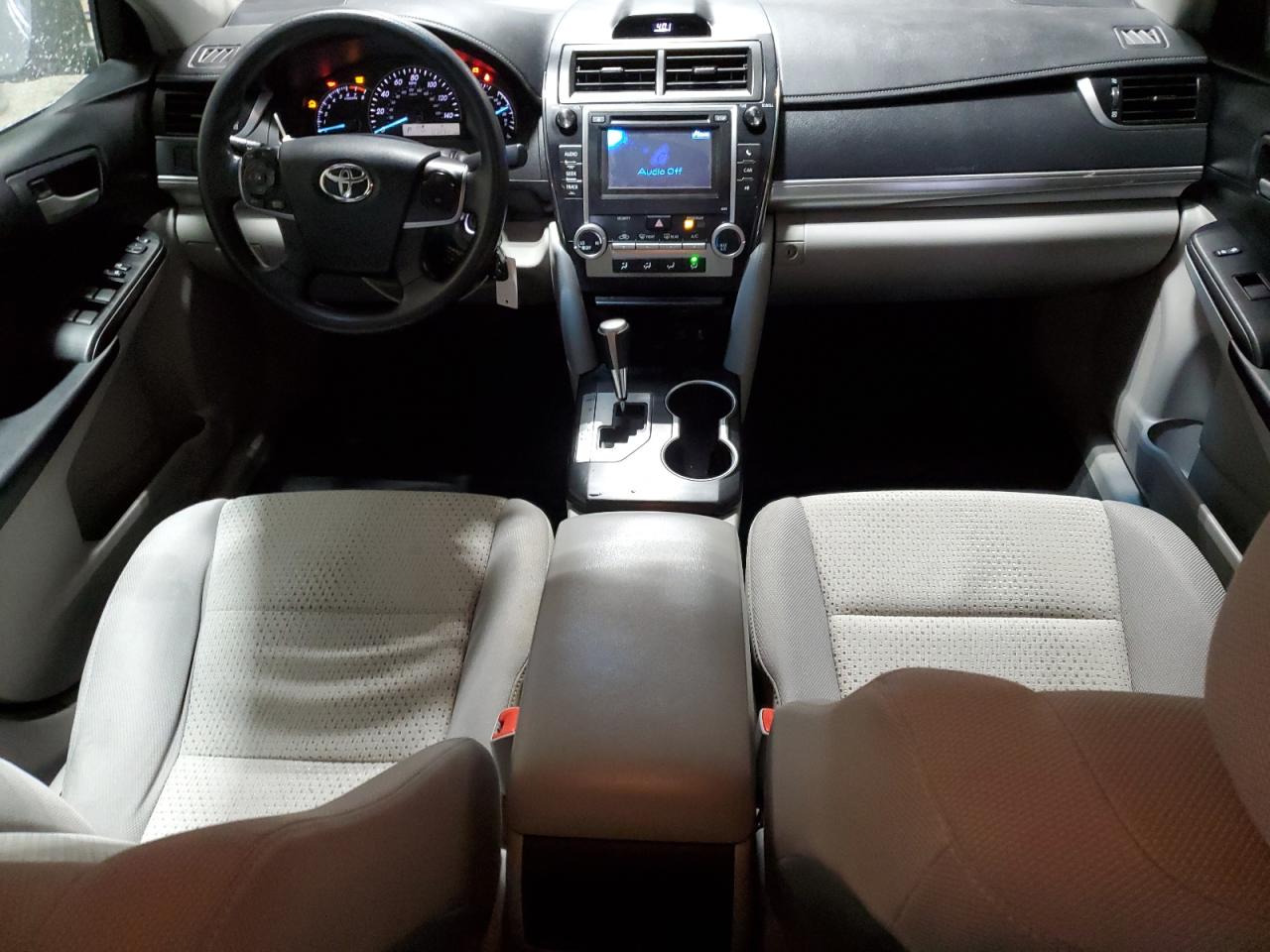 2013 Toyota Camry - Image 8