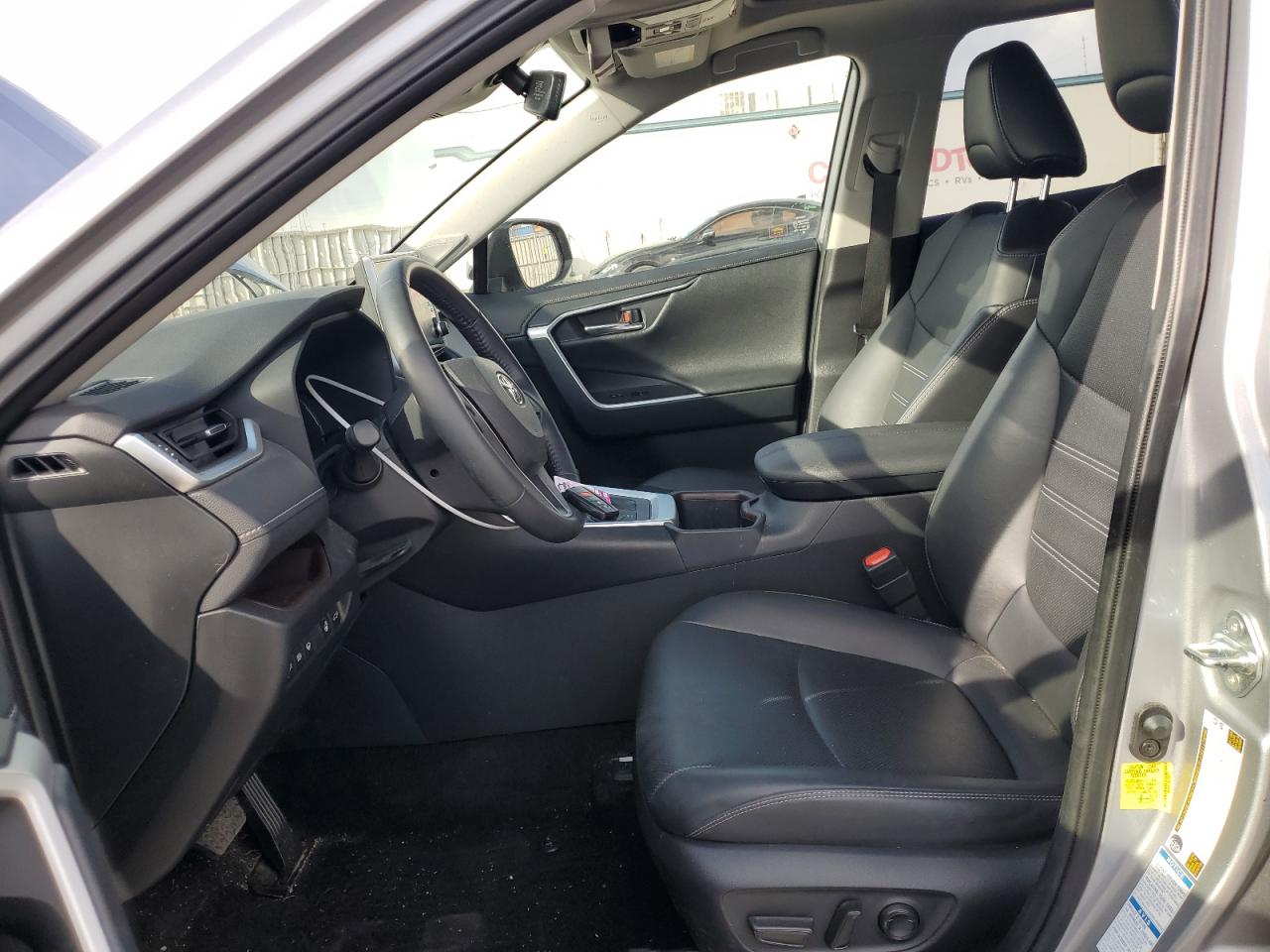 2022 Toyota RAV 4 - Image 7