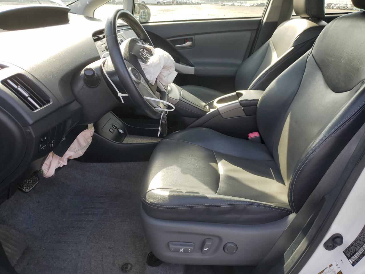 2012 Toyota Prius - Image 7
