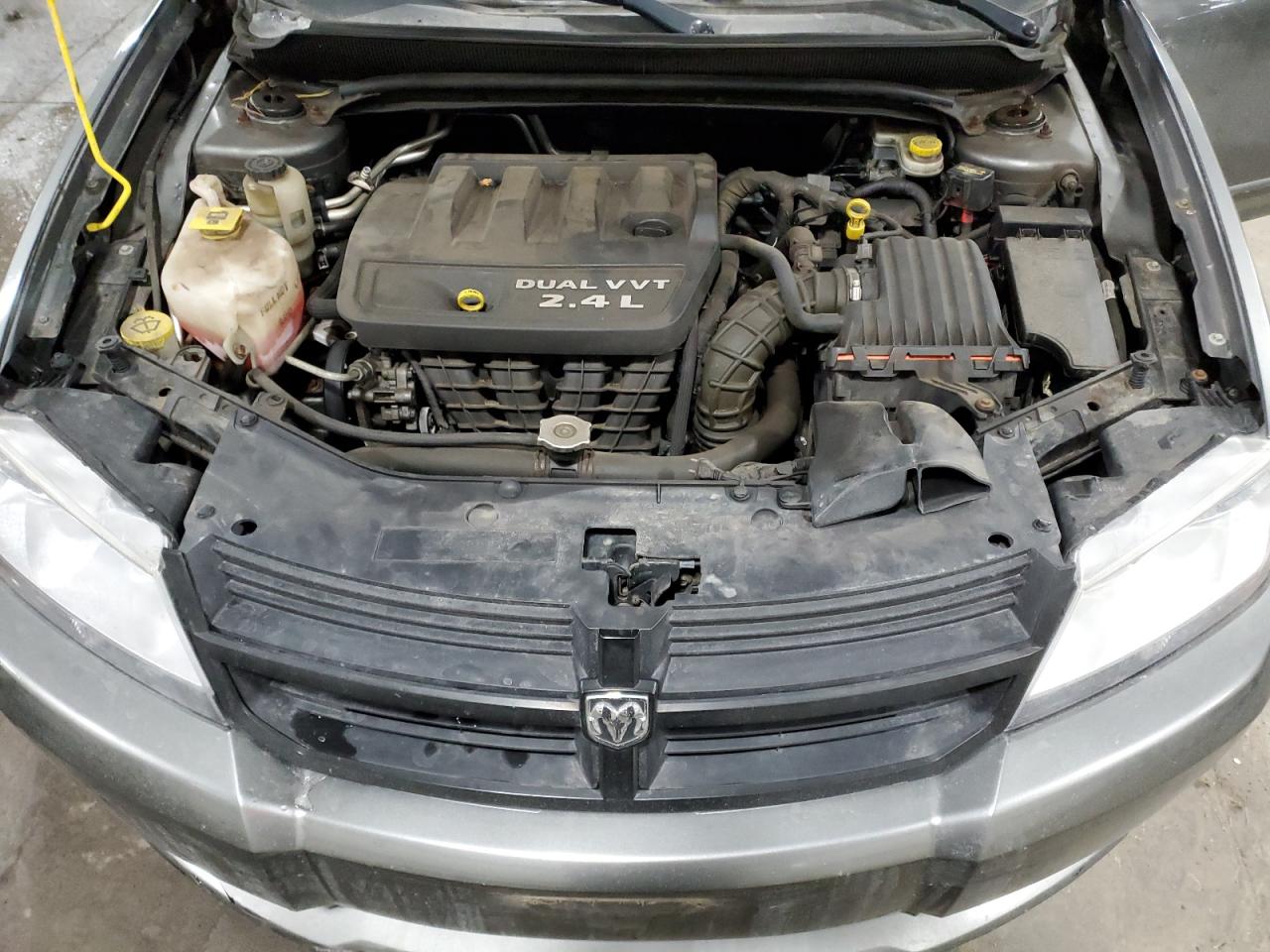 2012 Dodge Avenger - Image 12