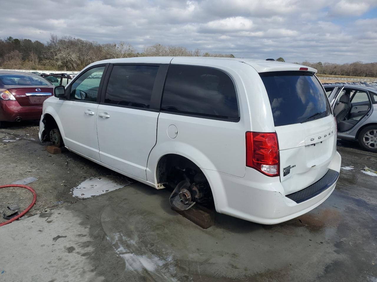 2018 Dodge Caravan - Image 3