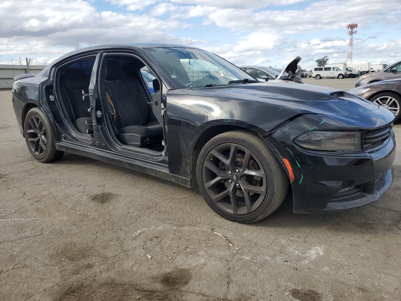 2018 Dodge Charger - Image 4
