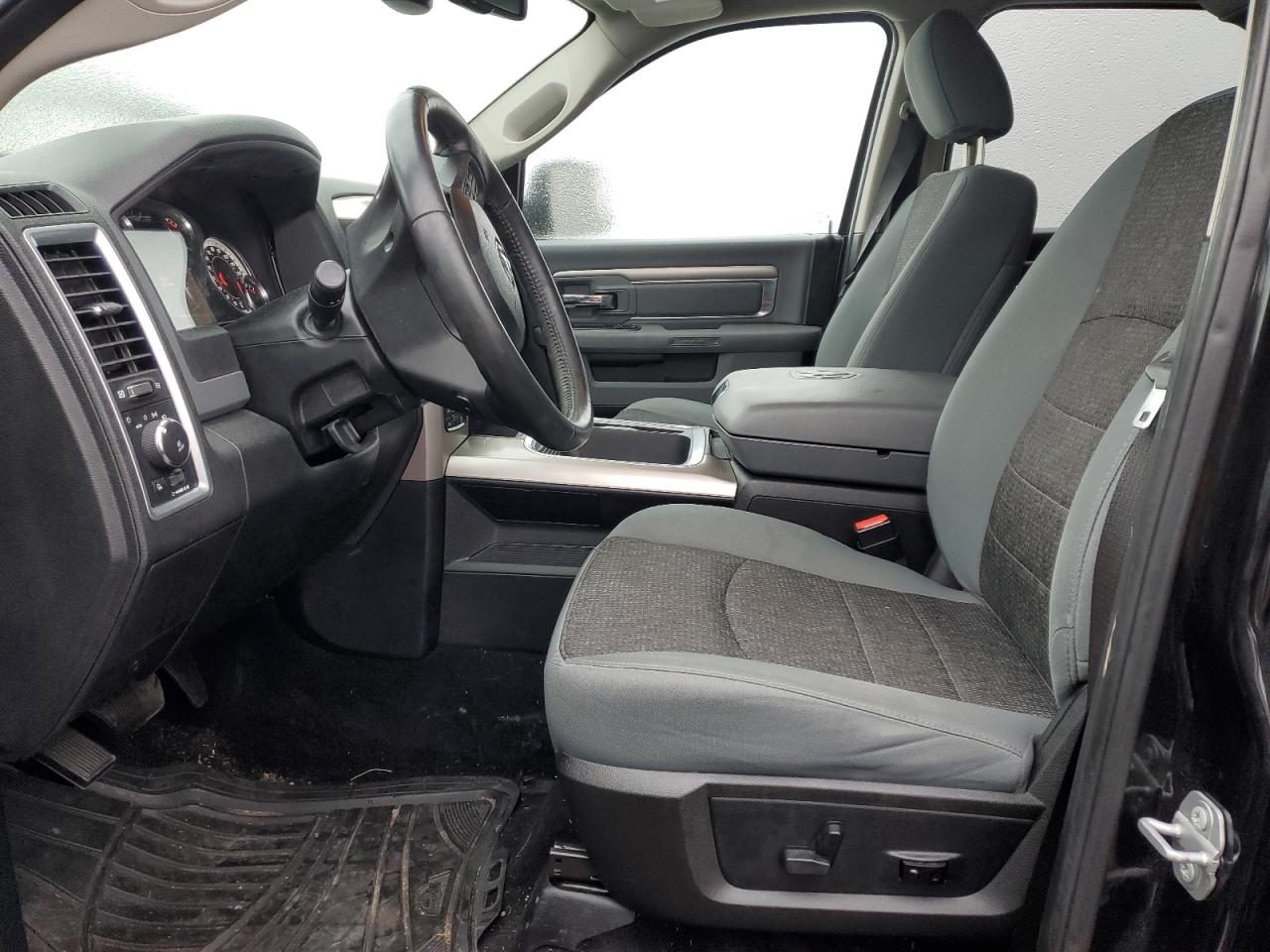 2017 RAM 1500 - Image 7