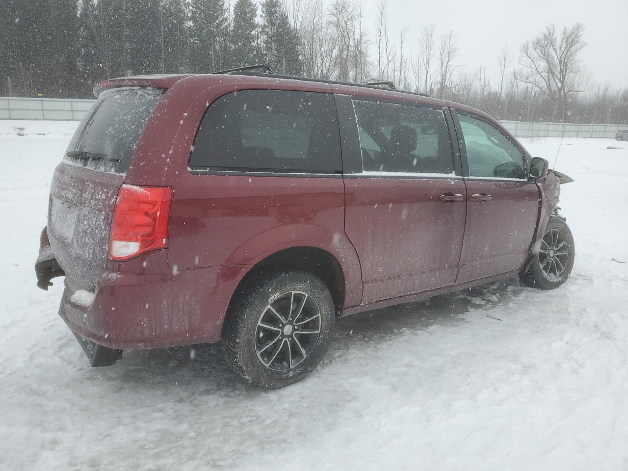 2019 Dodge Caravan - Image 3