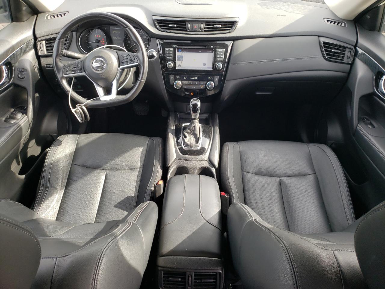 2017 Nissan Rogue - Image 8