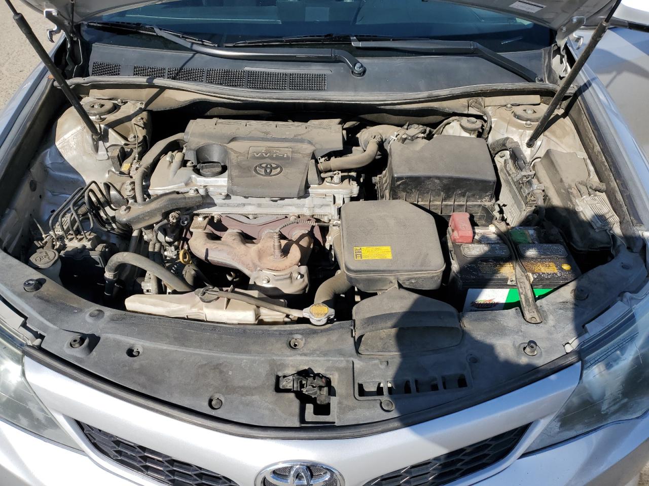 2013 Toyota Camry - Image 11